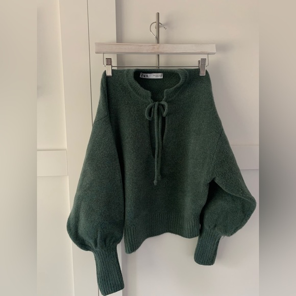 Zara Sweater - Picture 4 of 8